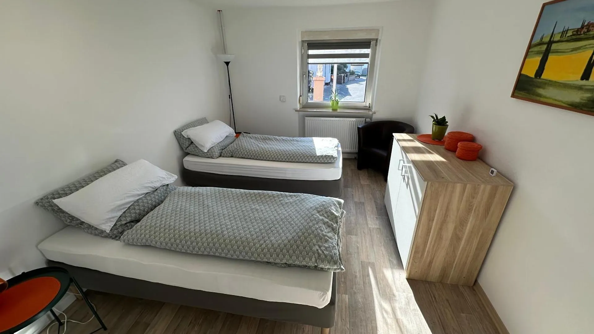 Ferienwohnung Am Kirschbaum Moemlingen Momlingen 0*,